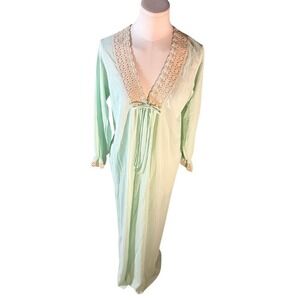 Vintage Mint Green Crochet Lace Trim Maxi Nightgown Long Sleeve V-Neck Lingerie